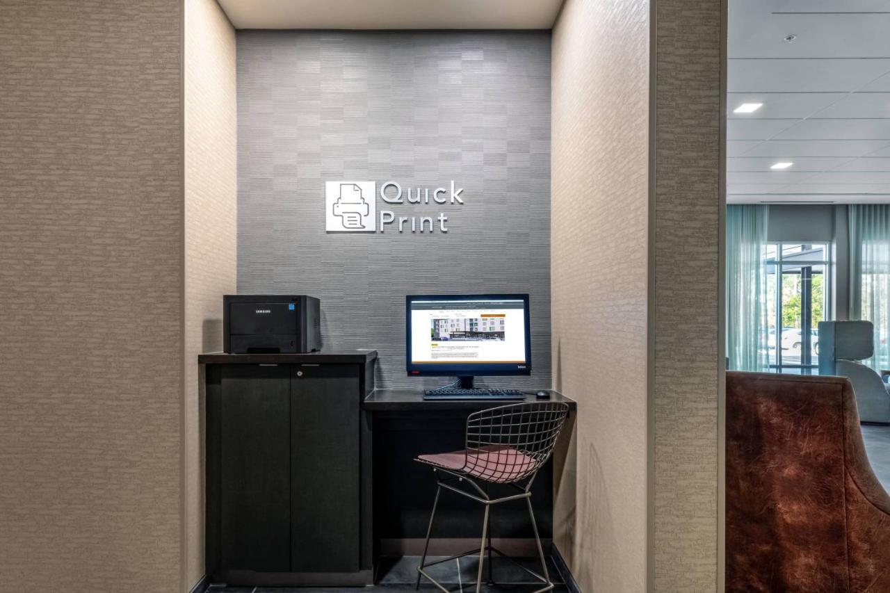 Courtyard By Marriott Savannah Airport Pooler Bagian luar foto