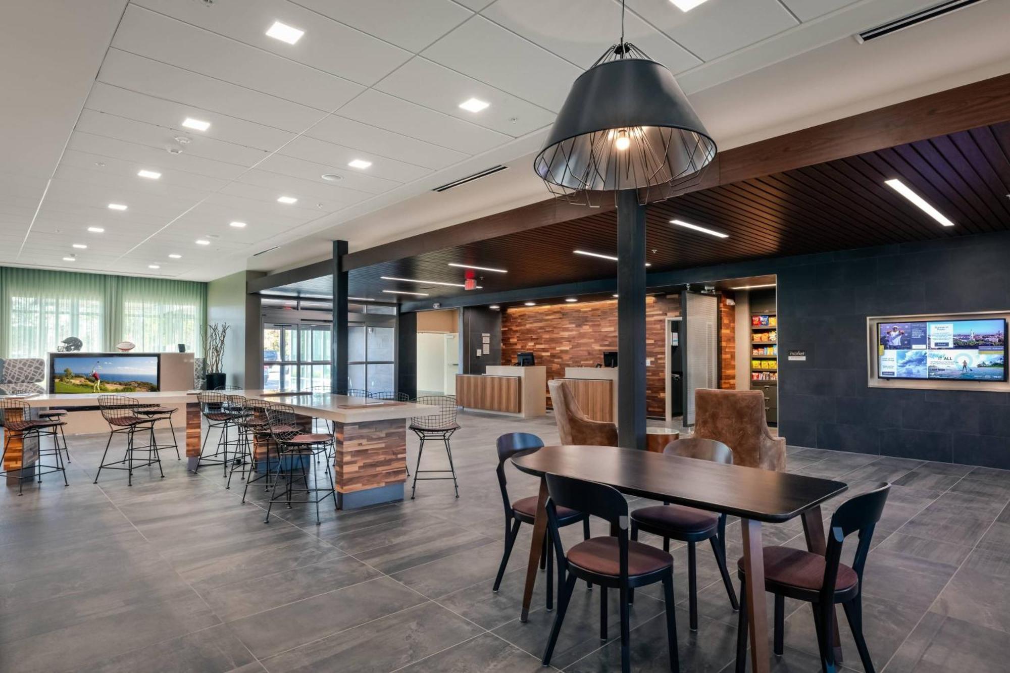 Courtyard By Marriott Savannah Airport Pooler Bagian luar foto